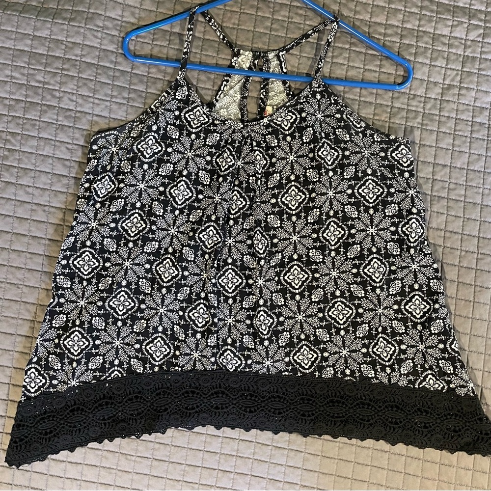 Mossimo Supply Co. Black and White Graphic Cut Out Tank Top